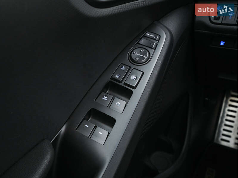 Лифтбек Hyundai Ioniq Electric 2019 в Виноградове фото 8 Лифтбек Hyundai Ioniq Electric 2019 в Виноградове