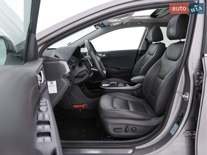 Лифтбек Hyundai Ioniq Electric 2019 в Виноградове фото 26 Лифтбек Hyundai Ioniq Electric 2019 в Виноградове