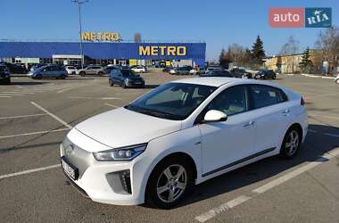 Лифтбек Hyundai Ioniq Electric 2017 в Житомире