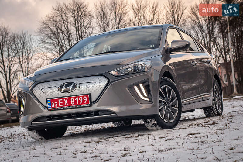 Лифтбек Hyundai Ioniq Electric 2021 в Житомире