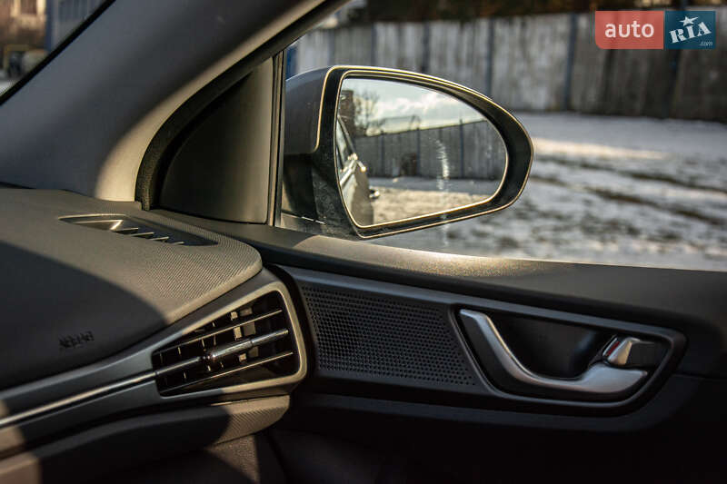 Лифтбек Hyundai Ioniq Electric 2021 в Житомире