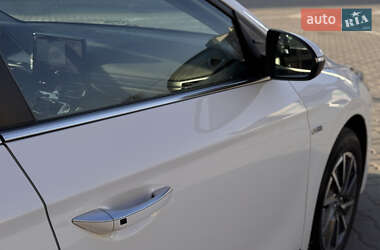 Лифтбек Hyundai Ioniq Electric 2019 в 