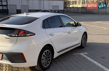 Лифтбек Hyundai Ioniq Electric 2019 в 