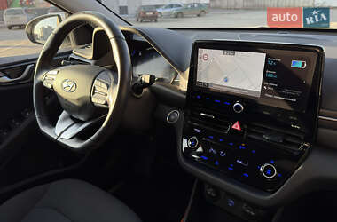 Лифтбек Hyundai Ioniq Electric 2019 в 