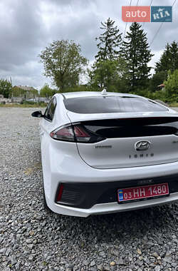 Лифтбек Hyundai Ioniq Electric 2020 в 