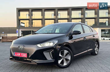 Лифтбек Hyundai Ioniq Electric 2018 в Львове