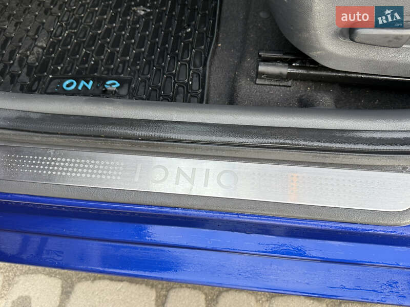 Ліфтбек Hyundai Ioniq Electric 2020 в Львові