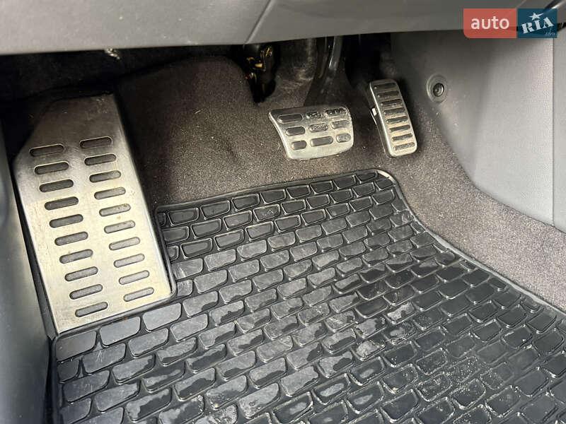 Ліфтбек Hyundai Ioniq Electric 2020 в Львові