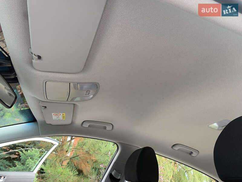 Лифтбек Hyundai Ioniq Electric 2018 в Нововолынске