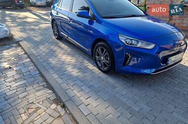 Лифтбек Hyundai Ioniq Electric 2017 в Львове