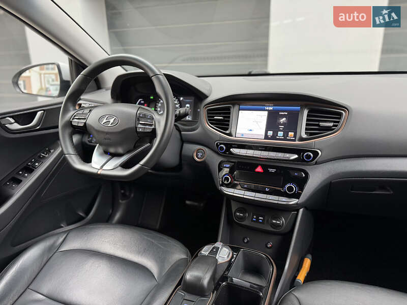 Лифтбек Hyundai Ioniq Electric 2017 в Тернополе фото 4 Лифтбек Hyundai Ioniq Electric 2017 в Тернополе