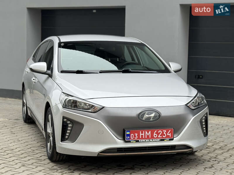Лифтбек Hyundai Ioniq Electric 2017 в Тернополе фото 17 Лифтбек Hyundai Ioniq Electric 2017 в Тернополе