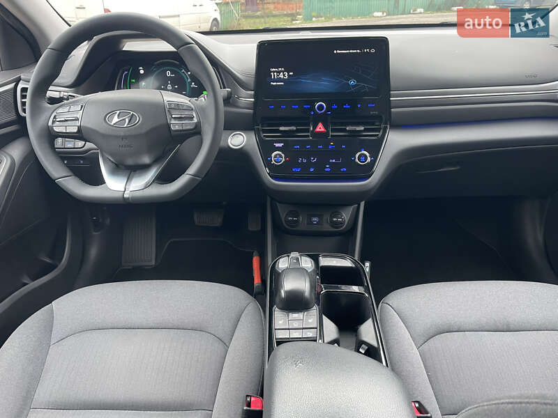 Лифтбек Hyundai Ioniq Electric 2021 в Бахмаче