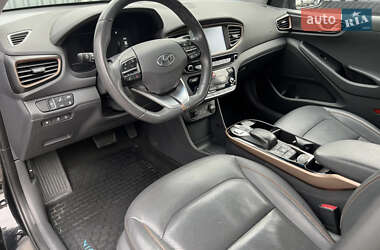 Лифтбек Hyundai Ioniq Electric 2017 в Виннице