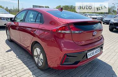 Ліфтбек Hyundai Ioniq 2019 в Львові