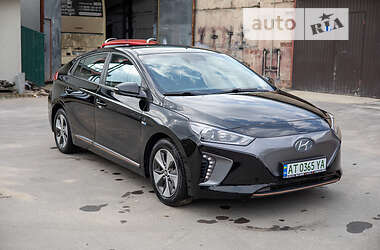 Лифтбек Hyundai Ioniq 2017 в 