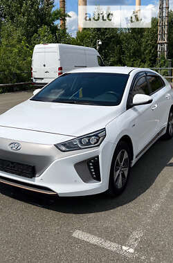 Хетчбек Hyundai Ioniq 2019 в Києві