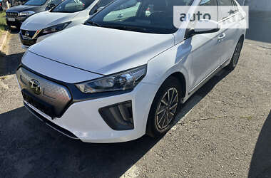 Лифтбек Hyundai Ioniq 2021 в Киеве