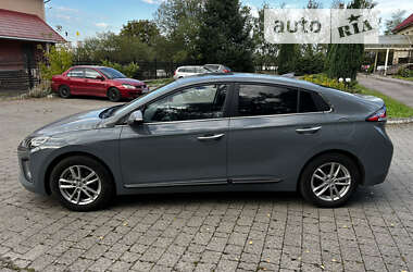 Ліфтбек Hyundai Ioniq 2021 в 