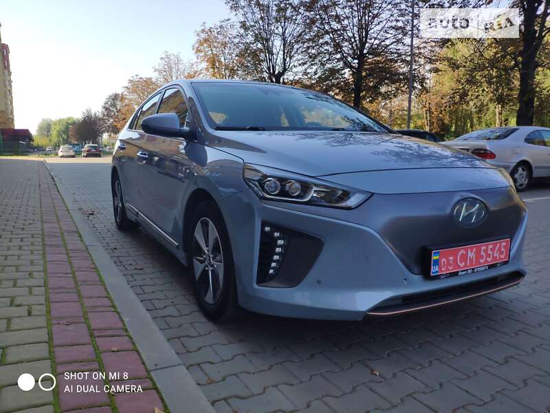 Хэтчбек Hyundai Ioniq 2017 в Луцке