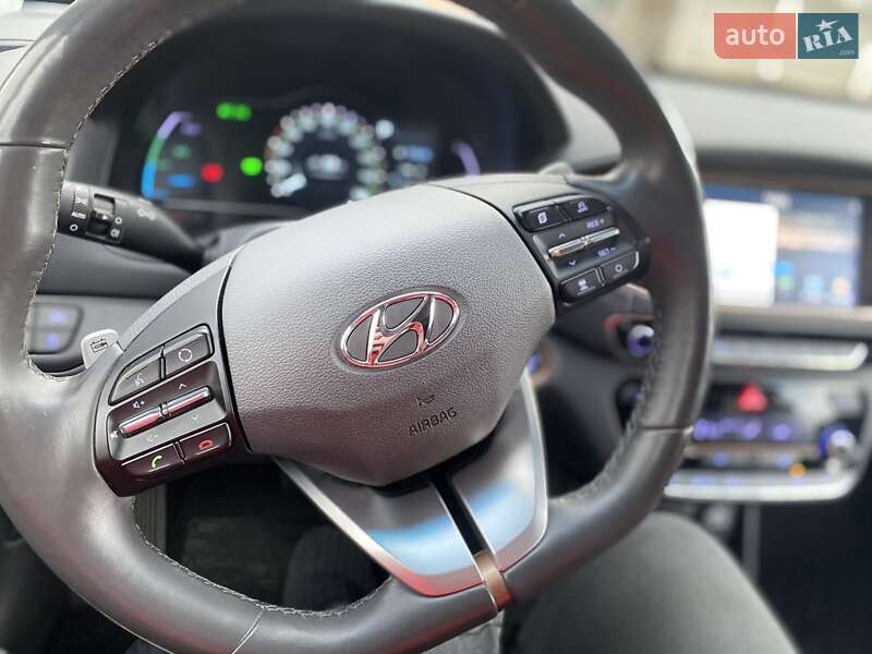 Хэтчбек Hyundai Ioniq 2017 в Харькове