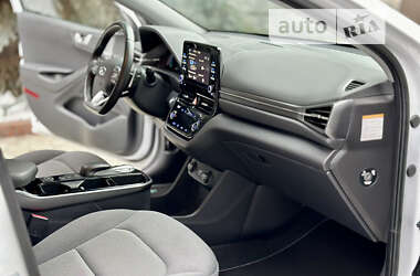 Лифтбек Hyundai Ioniq 2021 в 