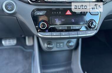 Хэтчбек Hyundai Ioniq 2019 в Днепре