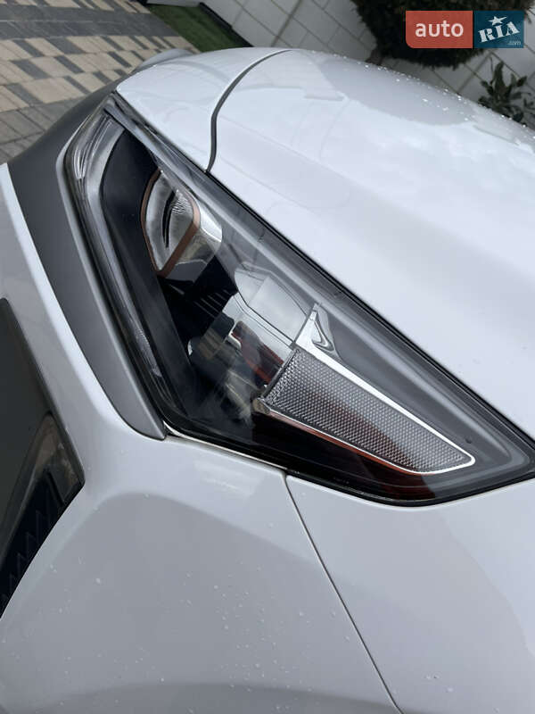 Хетчбек Hyundai Ioniq 2017 в Одесі