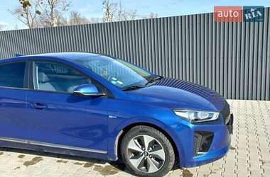 Хэтчбек Hyundai Ioniq 2018 в 