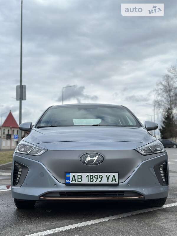 Хэтчбек Hyundai Ioniq 2016 в Виннице