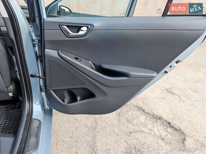 Хэтчбек Hyundai Ioniq 2017 в Днепре