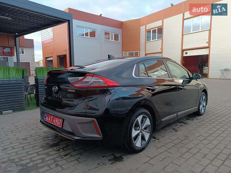 Хетчбек Hyundai Ioniq 2018 в Києві