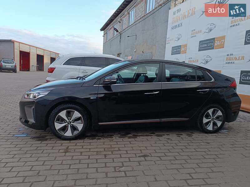 Хетчбек Hyundai Ioniq 2018 в Києві