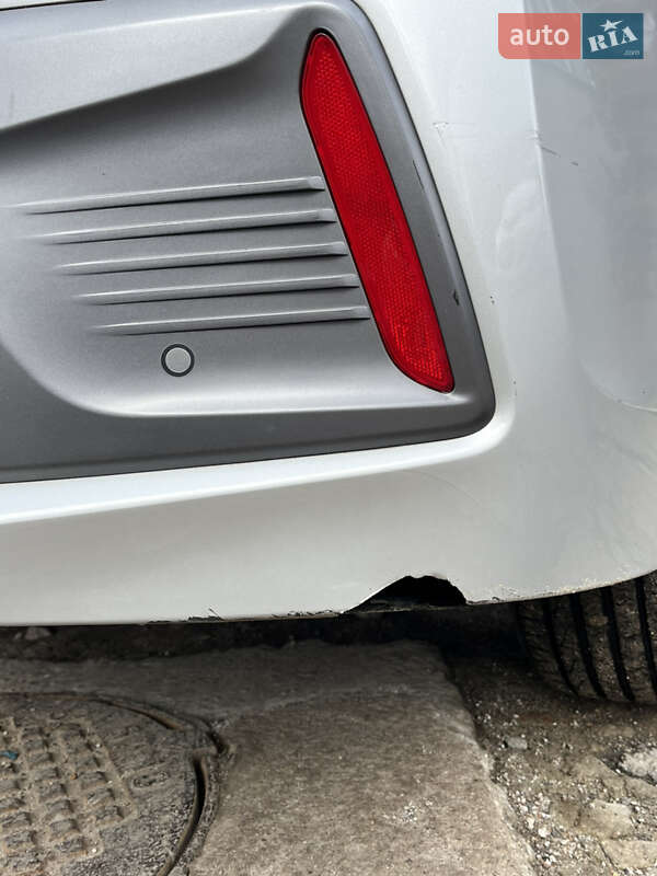 Хэтчбек Hyundai Ioniq 2017 в Белгороде-Днестровском