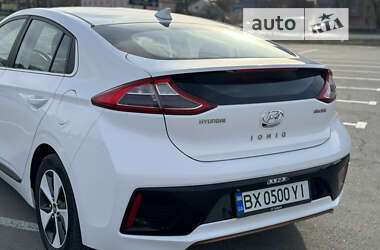Хэтчбек Hyundai Ioniq 2018 в Каменец-Подольском