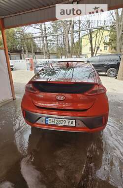 Хетчбек Hyundai Ioniq 2017 в Одесі