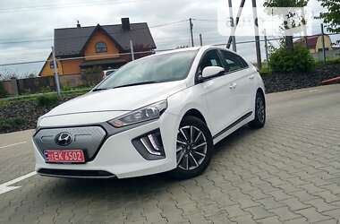 Лифтбек Hyundai Ioniq 2021 в Луцке