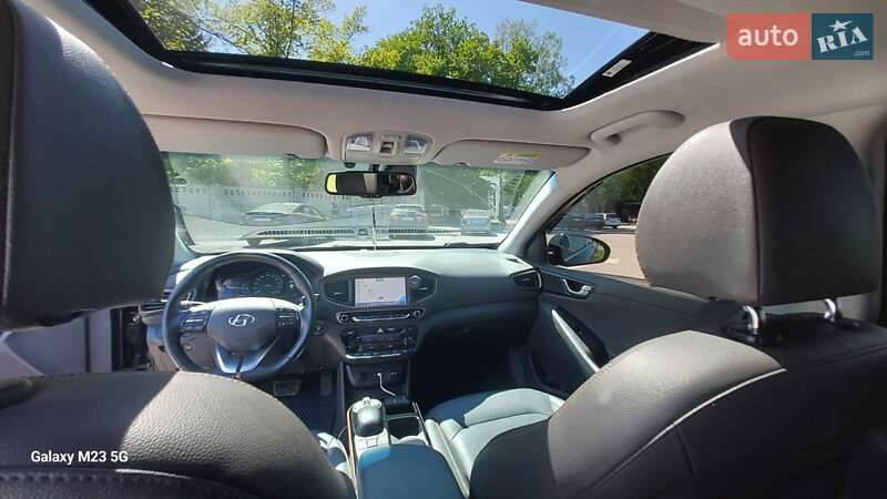 Хэтчбек Hyundai Ioniq 2016 в Виннице
