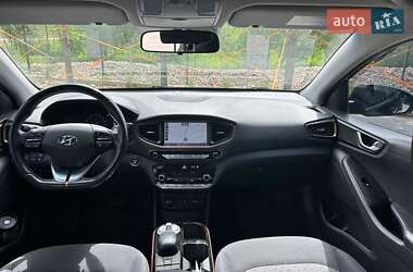 Хэтчбек Hyundai Ioniq 2017 в Ровно