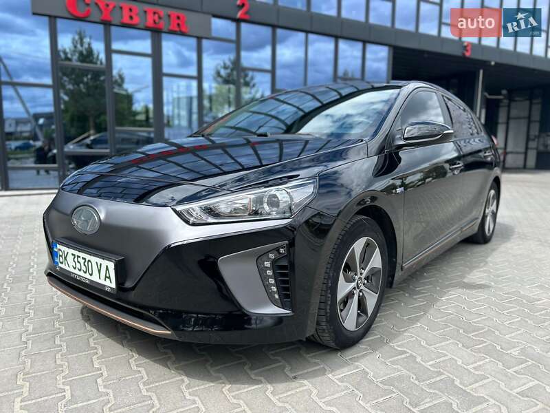 Хэтчбек Hyundai Ioniq 2017 в Ровно
