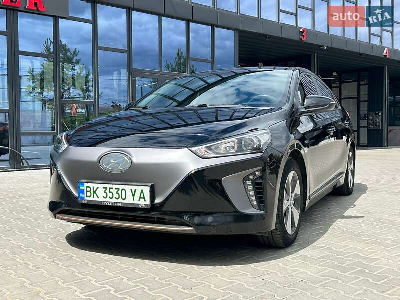 Хэтчбек Hyundai Ioniq 2017 в Ровно