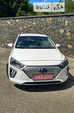 Лифтбек Hyundai Ioniq 2021 в Луцке