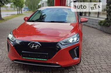 Хетчбек Hyundai Ioniq 2017 в Києві