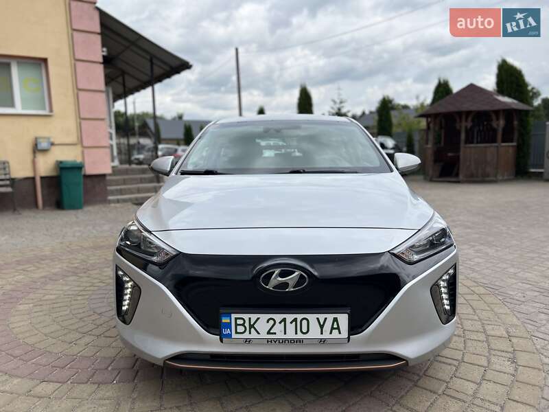 Хетчбек Hyundai Ioniq 2018 в Радивиліві
