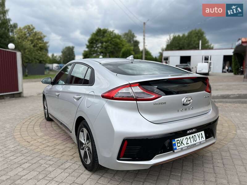 Хетчбек Hyundai Ioniq 2018 в Радивиліві