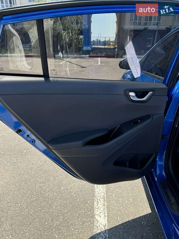Хэтчбек Hyundai Ioniq 2016 в Николаеве