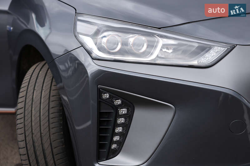 Лифтбек Hyundai Ioniq 2019 в Киеве