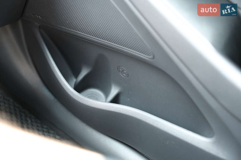 Лифтбек Hyundai Ioniq 2019 в Киеве