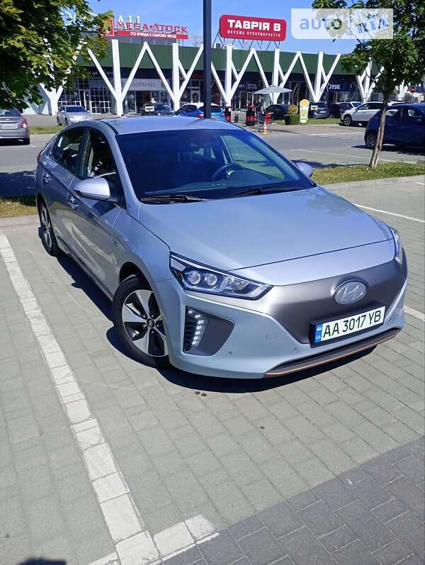 Хетчбек Hyundai Ioniq 2018 в Хмельницькому