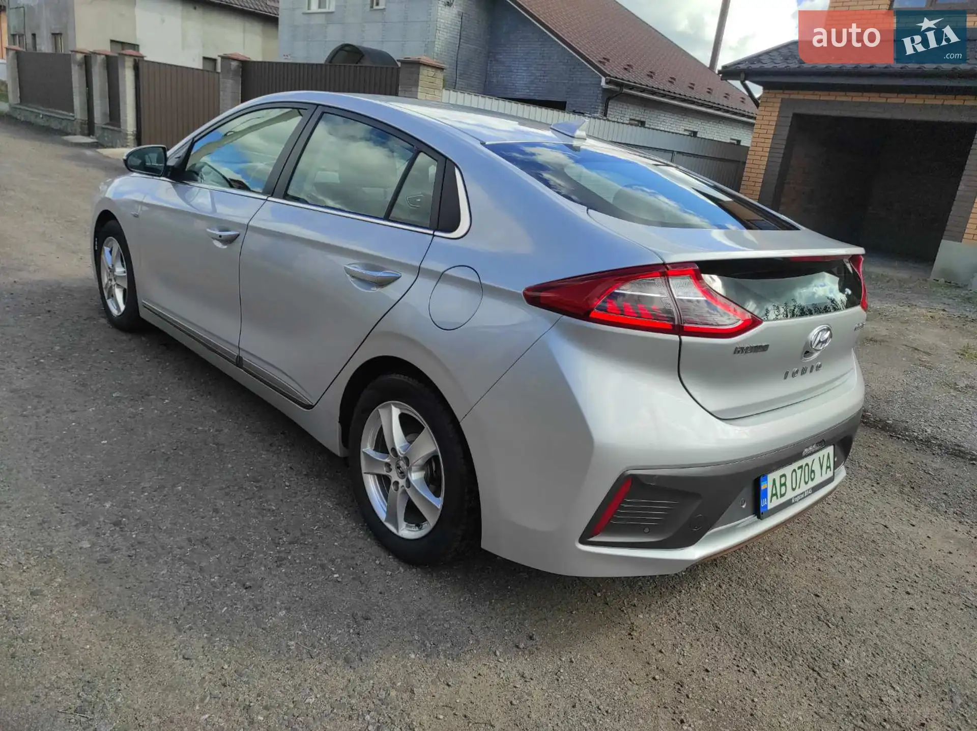 2017 Hyundai IONIQ - мініатюра 12